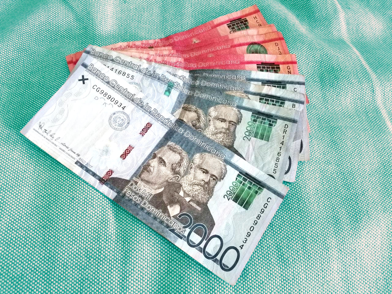 ¿QUE ES EL DINERO?