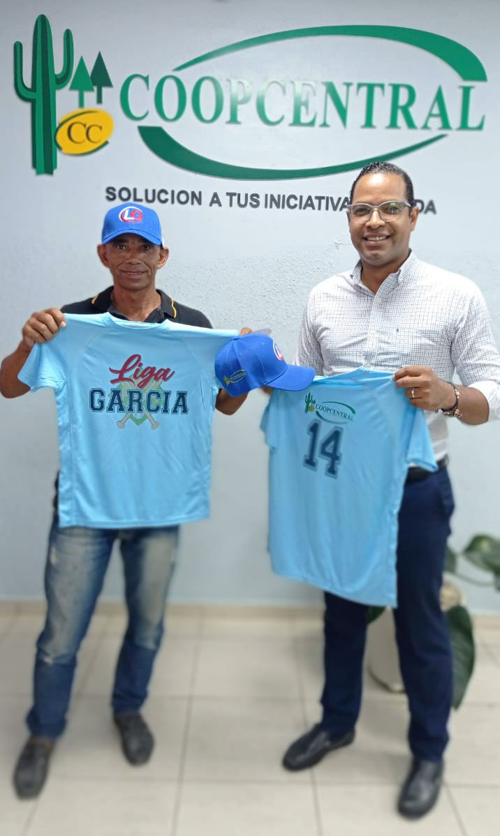 Donación Camisetas a Liga de Baseball para Niños